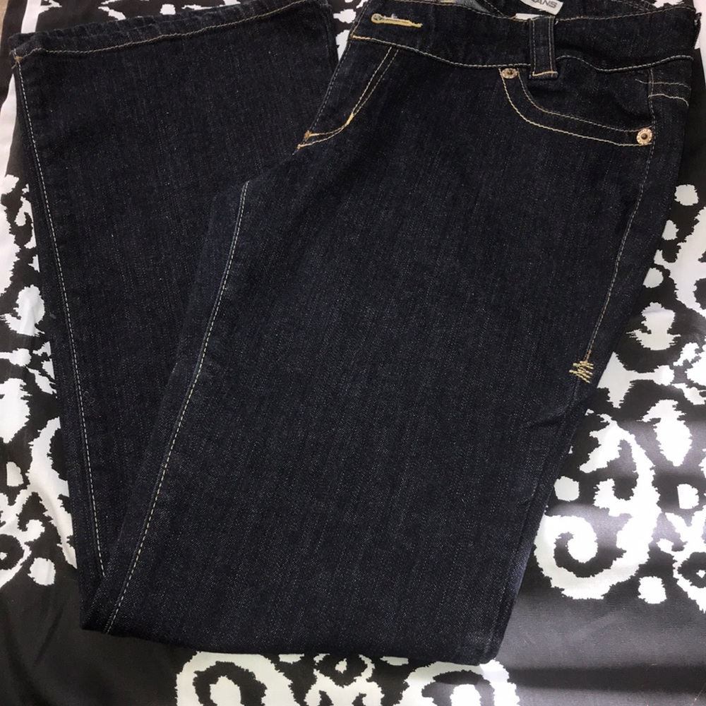 Dark blue jeans bootcut
